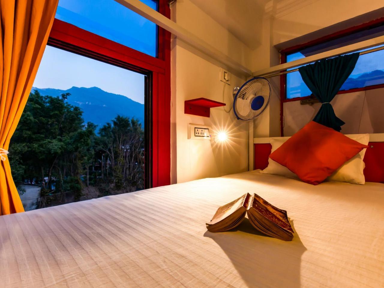 Gostops Rishikesh, Tapovan Luaran gambar